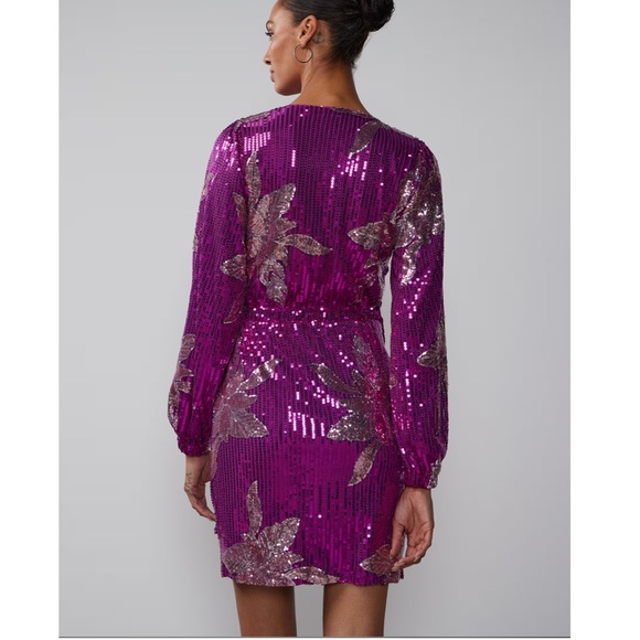 New York & company long sleeve sequin wrap dress size small - Picture 4 of 4
